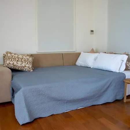 Naias Aegina, Sea-Front Apartment 95 Sqm * Aegina