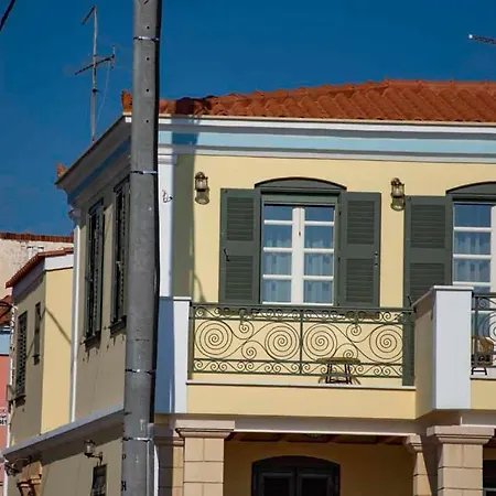 Apartment Naias Aegina, Sea-Front Apartment 95 Sqm *